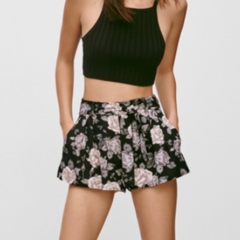 Aritzia Talula Short- royal blue